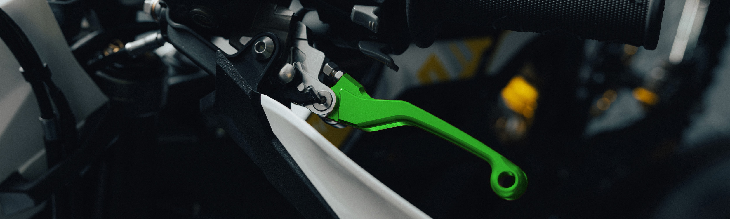 Full-E Charged Adjustable Brake Levers for Ultra bee Green